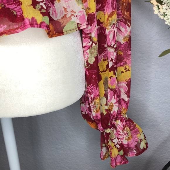 WAYF Square Neck Floral Cropped Top Sheer Sleeves Medium - Picture 6 of 15